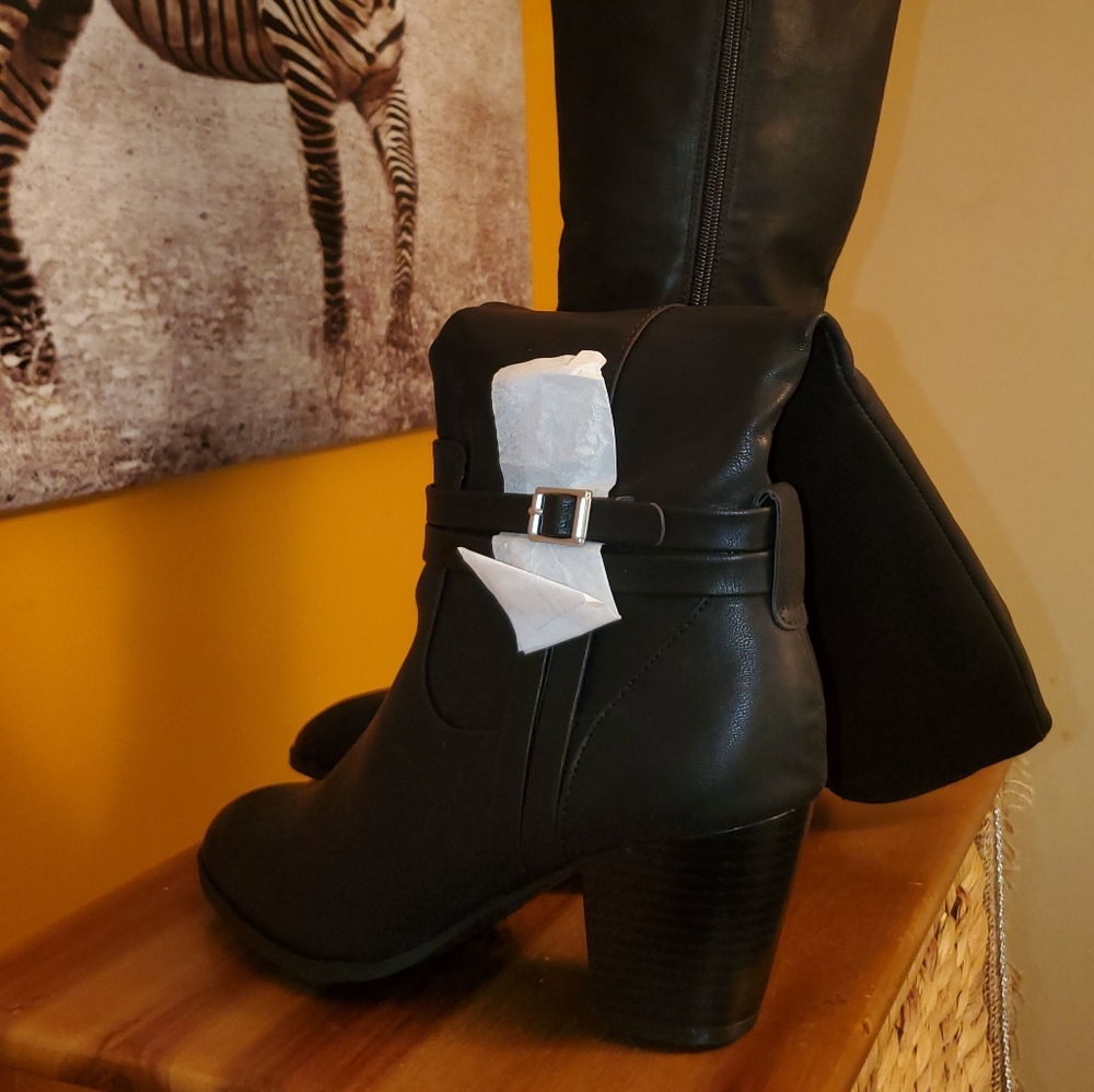 Boots - Picture 2 of 4